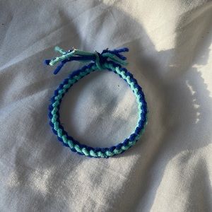 Expandable | you can use for bracelet or hair tie